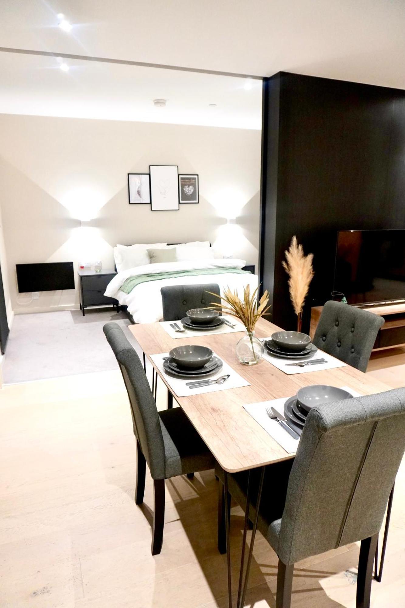 Central Manchester Luxury 2 Bed Apartment With Balcony Екстериор снимка