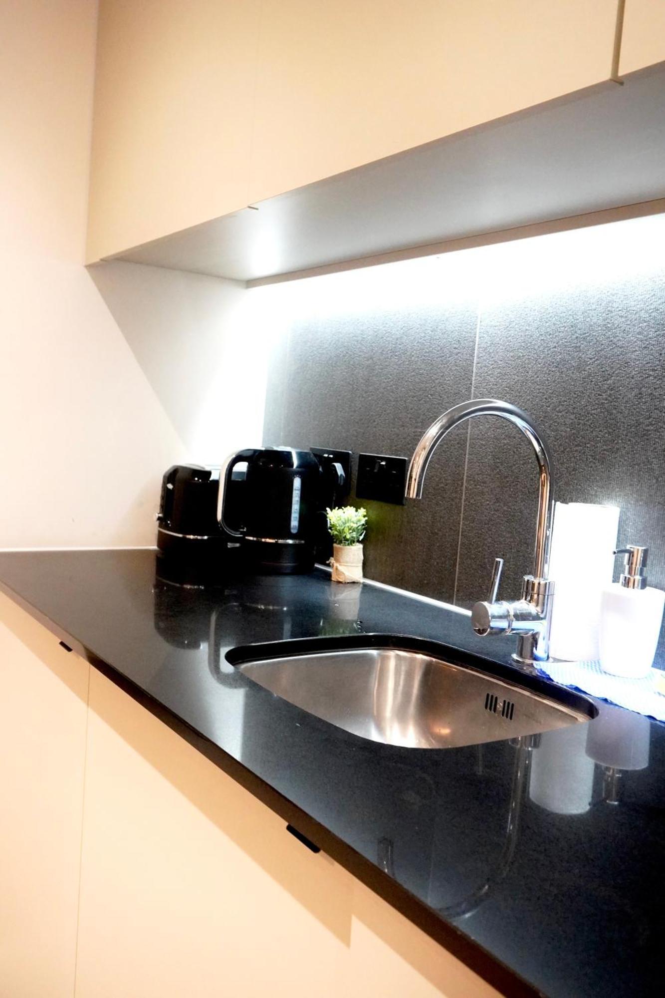 Central Manchester Luxury 2 Bed Apartment With Balcony Екстериор снимка