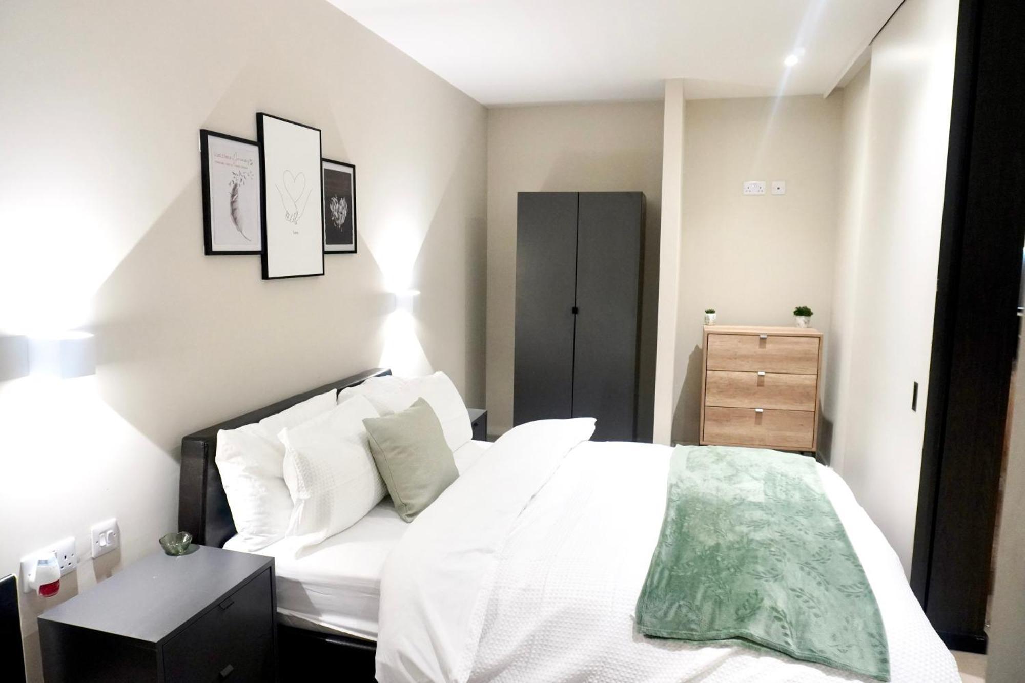 Central Manchester Luxury 2 Bed Apartment With Balcony Екстериор снимка