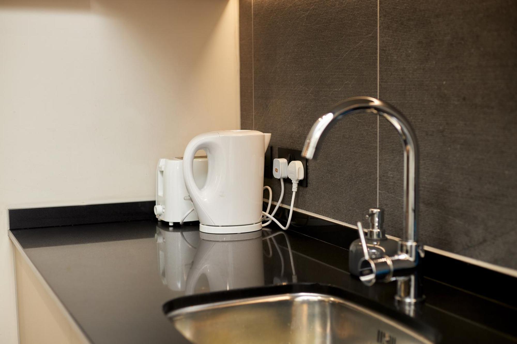 Central Manchester Luxury 2 Bed Apartment With Balcony Екстериор снимка